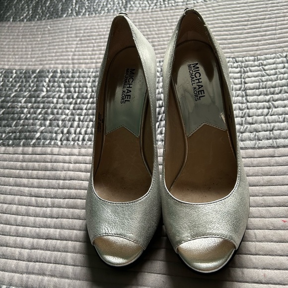 Michael Kors Women Peep Toe Wedge - Picture 2 of 6